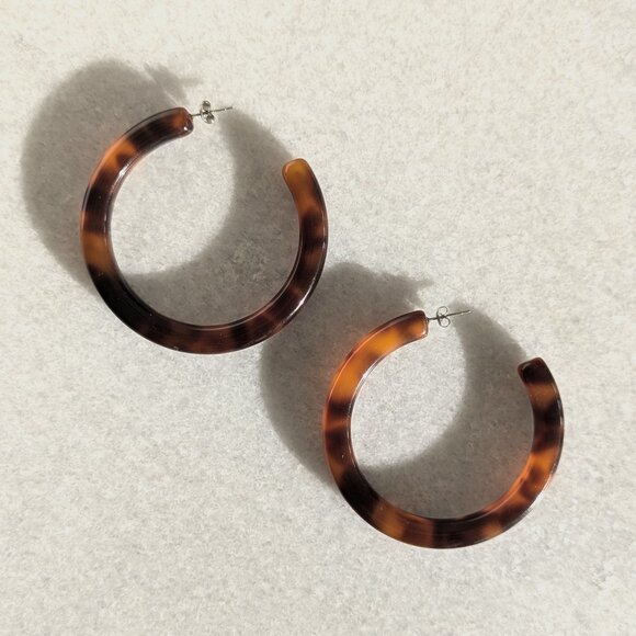 NWT! Machete Bold Hoops in Classic Tortoise - Picture 3 of 6